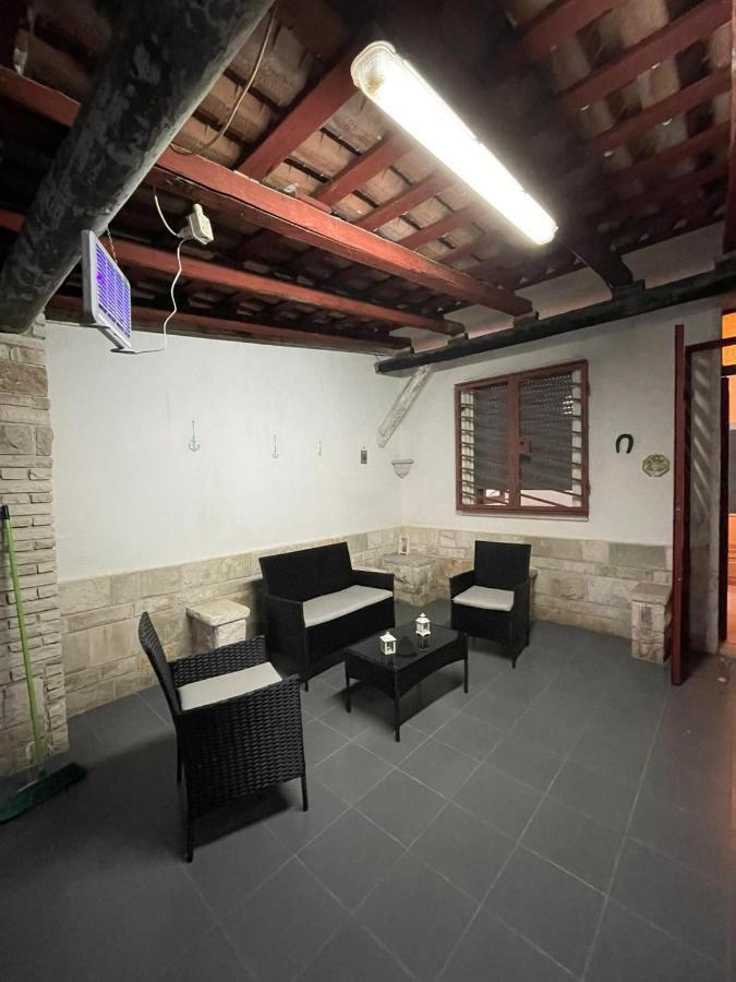 Casa Vacanze Linuccio Casalabate Exteriör bild